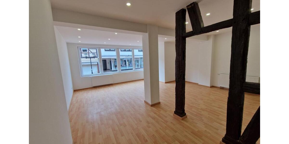 Reihenhaus Stadtoldendorf - 8 Zimmer, 165 m&sup2;, 890&euro; | Angebot:26659987