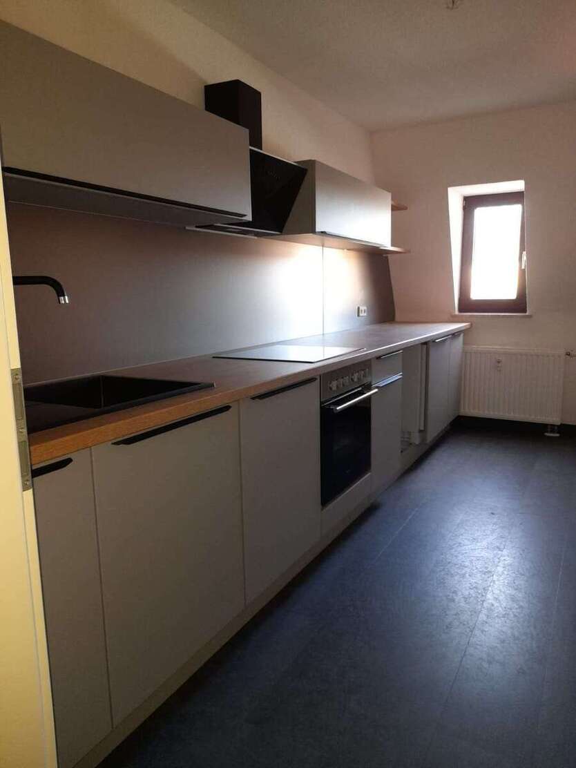 Wohnung zum Mieten in Zwickau 470 € 78.03 m² 3 zimmer