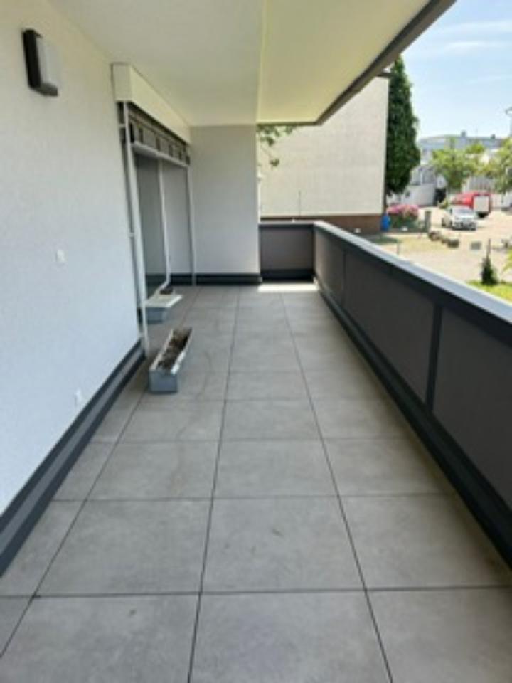 Sehr schöne 4-Zimmer-Wohnung mit großer Terrasse zimmer