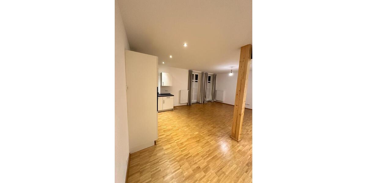 Hochparterre Bad Windsheim - 2 Zimmer, 63 m&sup2;, 690&euro; | Angebot:25842104
