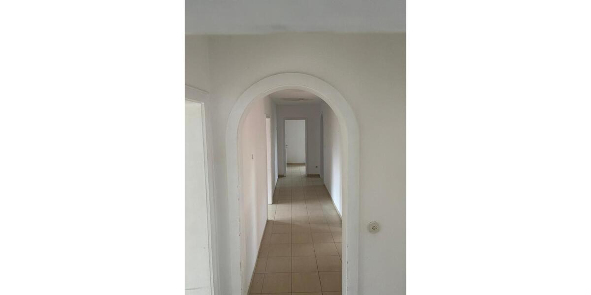 Etagenwohnung Nienburg (Weser) - 4 Zimmer, 105 m&sup2;, 950&euro; | Angebot:24386329