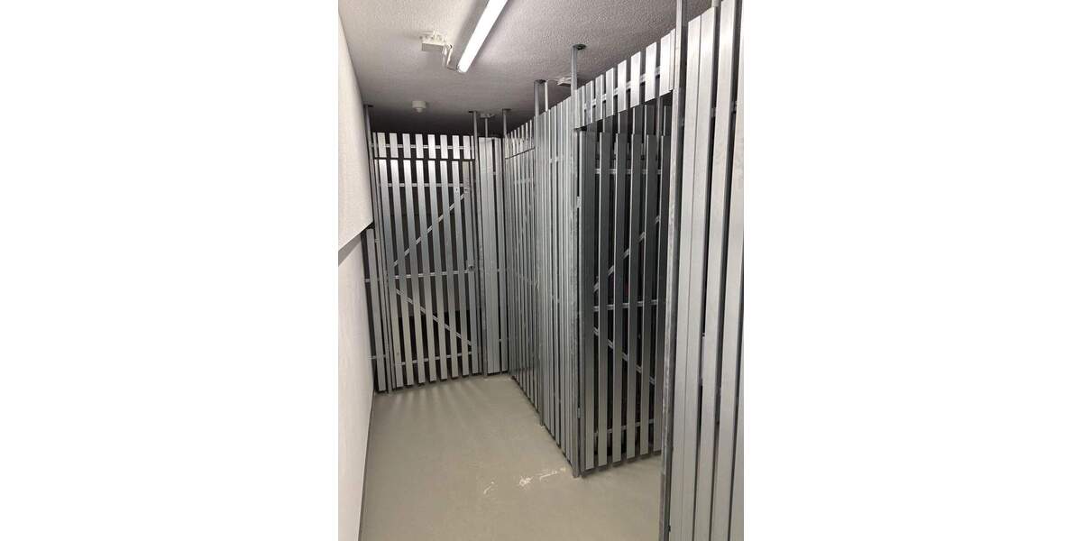 Etagenwohnung Offenbach am Main Hafen - 3 Zimmer, 106 m&sup2;, 1.990&euro; | Angebot:24250977