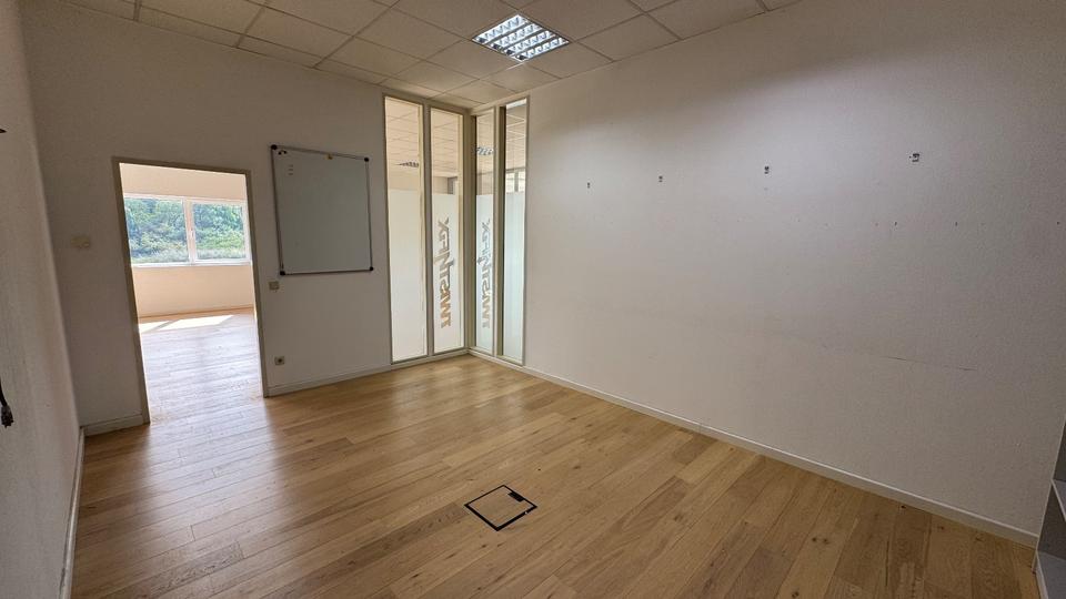 Gewerbeobjekt Kamp-Lintfort Lintfort - 3.690&euro; | Angebot:24385615