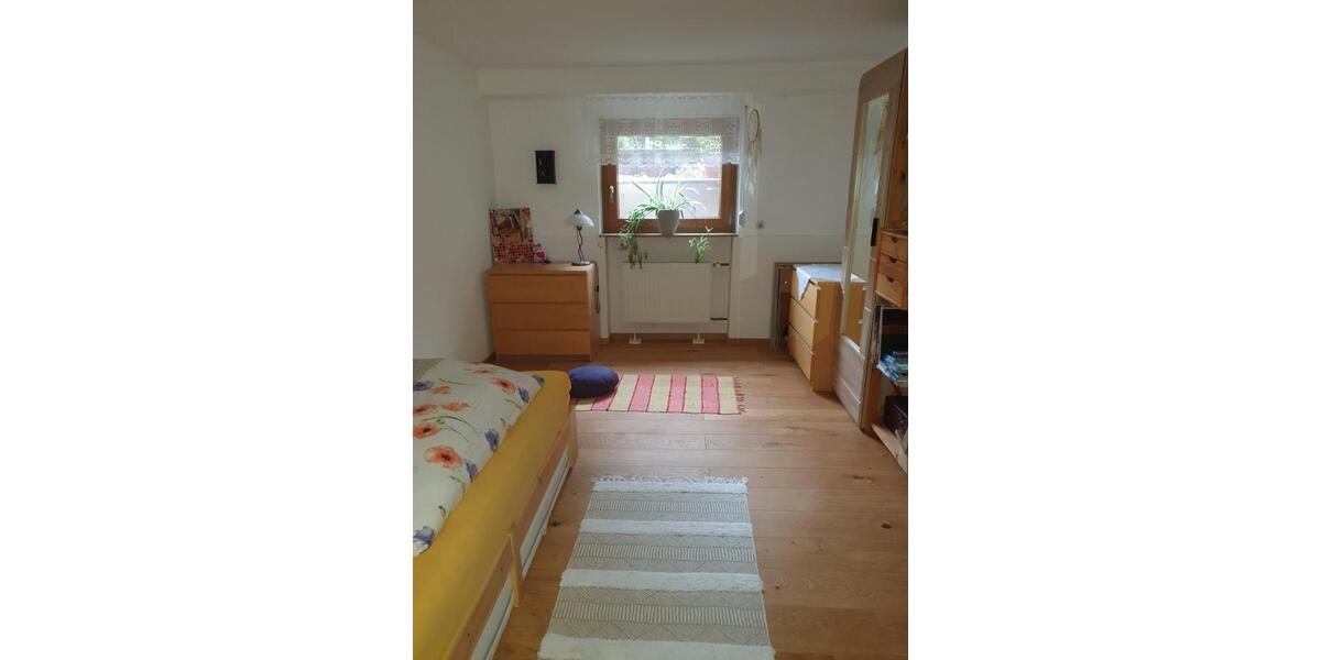 Wohnen auf Zeit Schmelz - 1 Zimmer, 130 m&sup2;, 550&euro; | Angebot:24677355