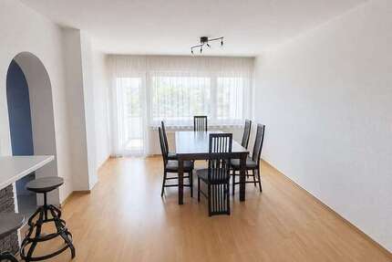 Zimmer Köln Heimersdorf - 2.5 Zimmer, 1.300&euro; | Angebot:26659100