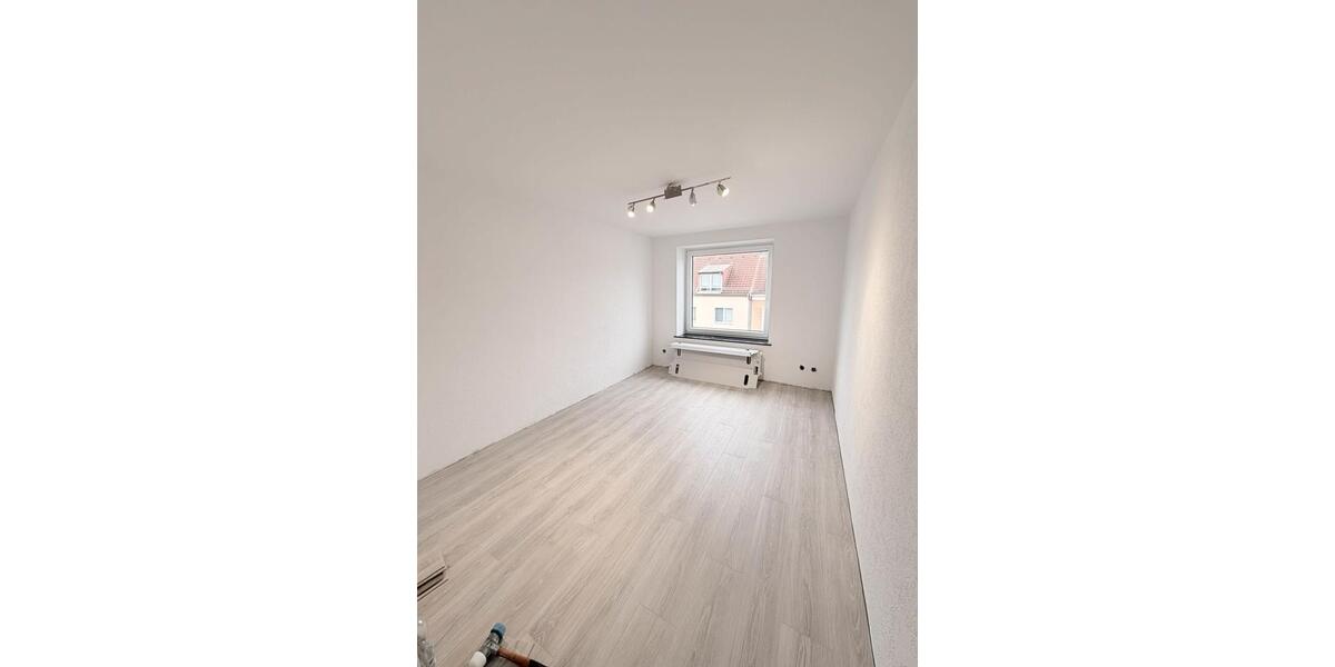 Etagenwohnung Hemmingen - 3 Zimmer, 65 m&sup2;, 780&euro; | Angebot:25057235
