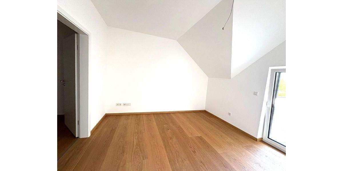 Etagenwohnung PETERSBERG BÖCKELS Böckels - 4 Zimmer, 204 m&sup2;, 1.990&euro; | Angebot:25769997