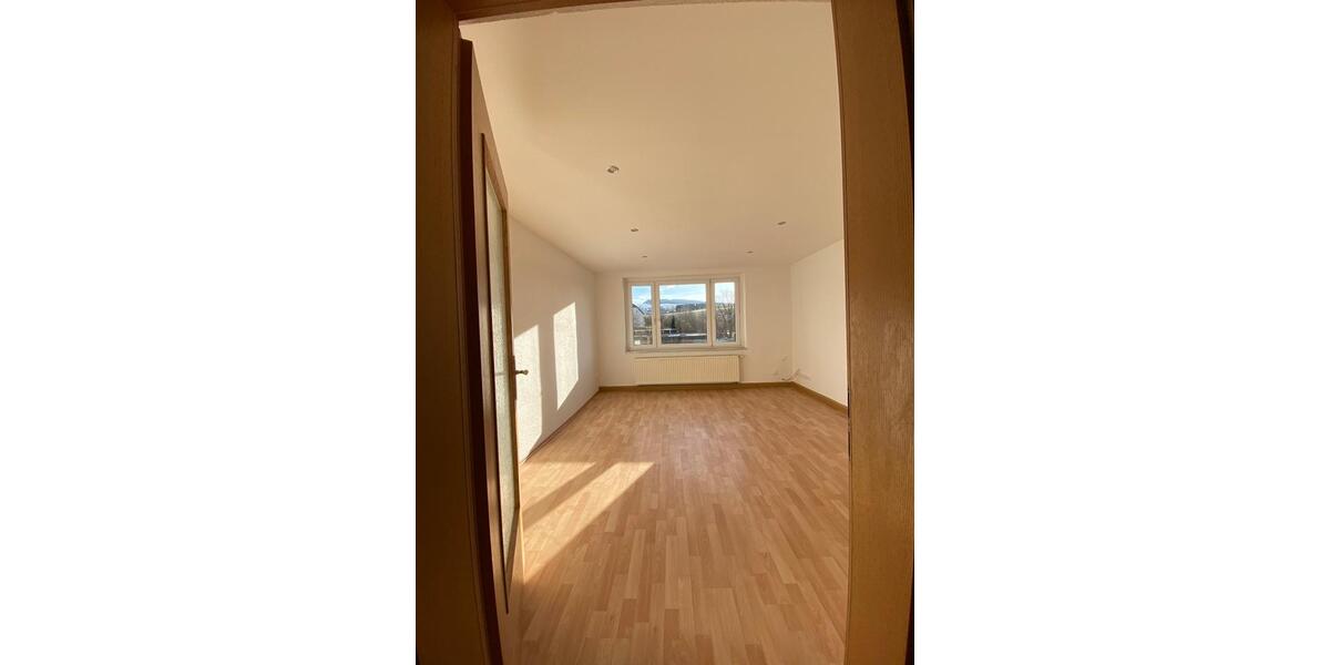 Etagenwohnung Wildenfels - 3 Zimmer, 60 m&sup2;, 320&euro; | Angebot:26041209