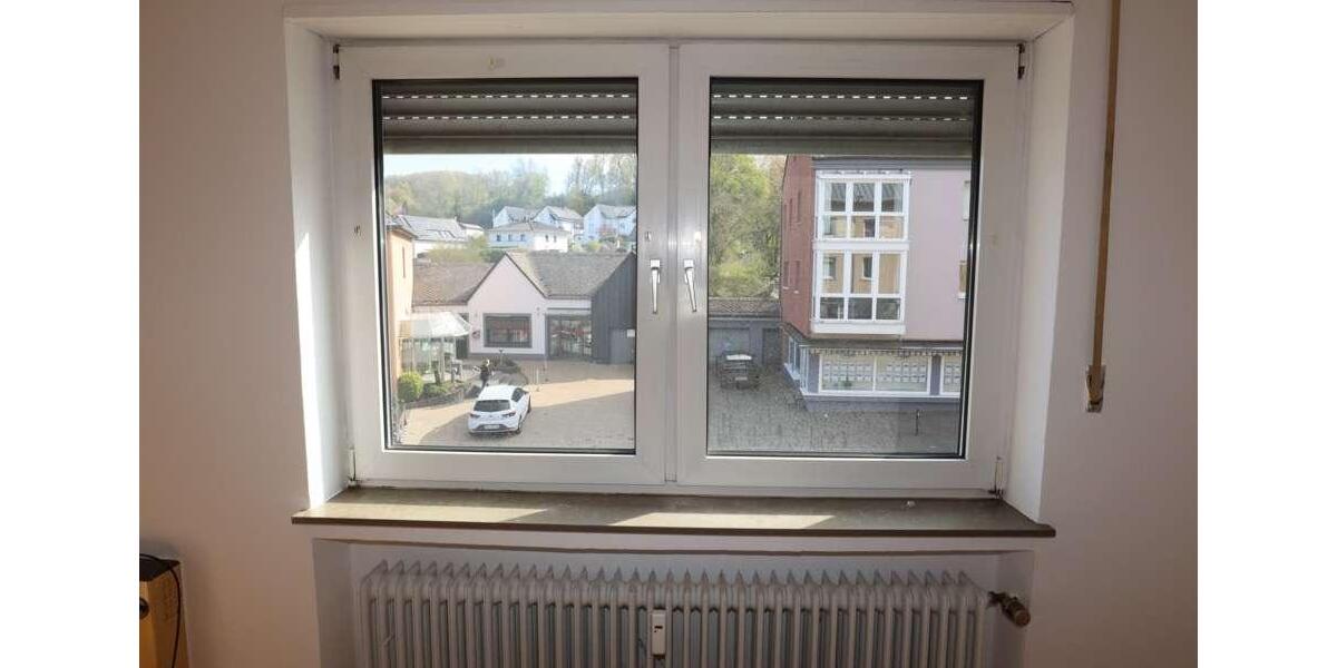 Etagenwohnung Hillesheim - 3 Zimmer, 84 m&sup2;, 600&euro; | Angebot:26313349