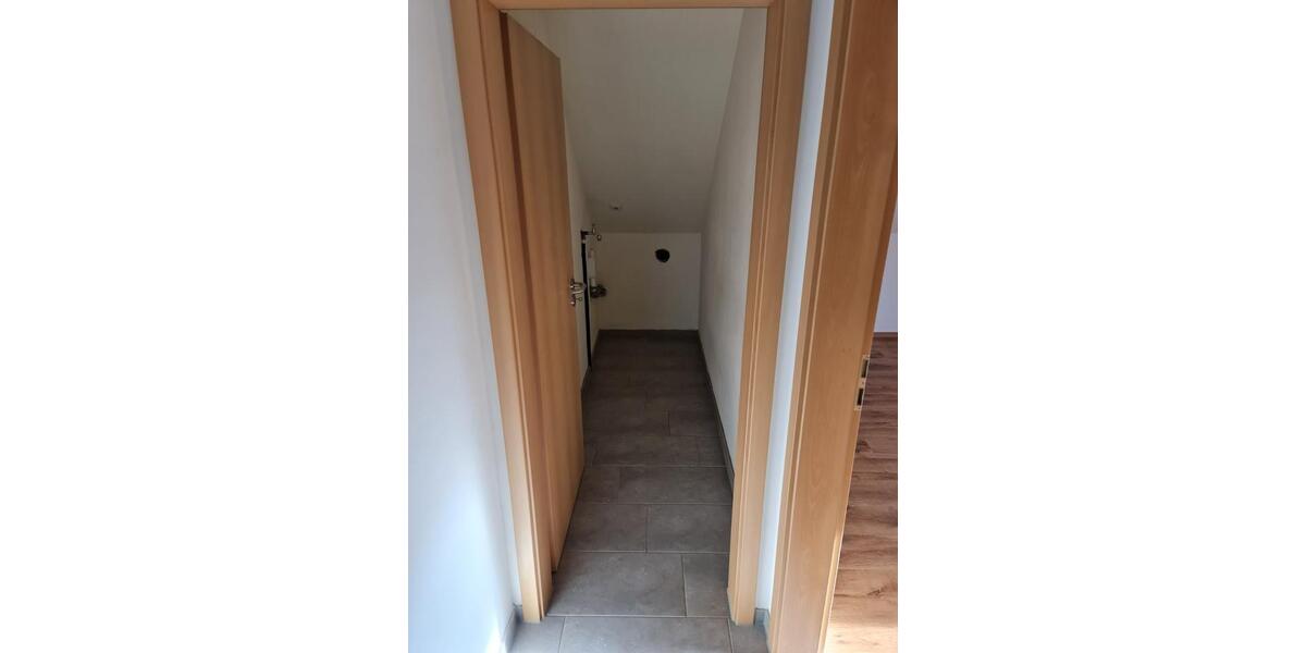 Dachgeschoßwohnung Melsungen - 3 Zimmer, 80 m&sup2;, 750&euro; | Angebot:25589192