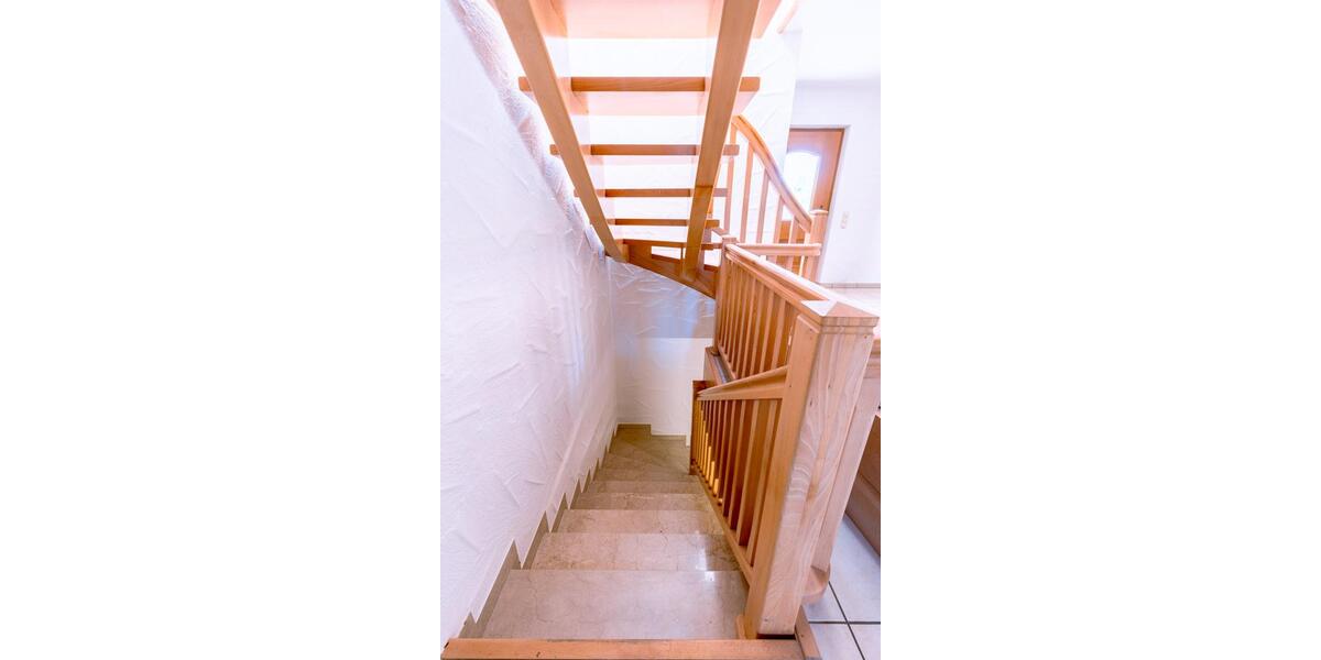Einfamilienhaus Reisbach Englmannsberg - 8 Zimmer, 233 m&sup2;, 1.700&euro; | Angebot:26411603