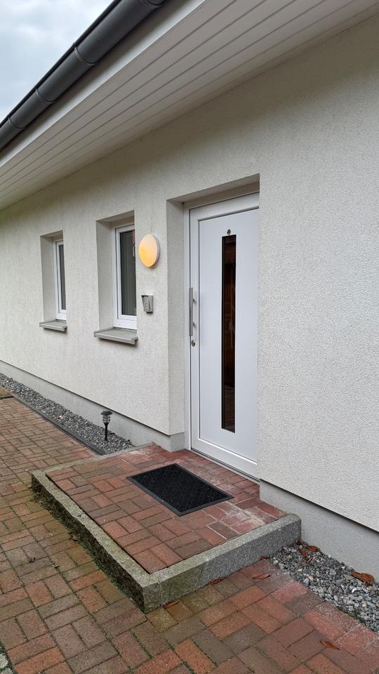 Helle, renovierte 3-Zimmer-Wohnung in einem Zwei-Familien-Haus