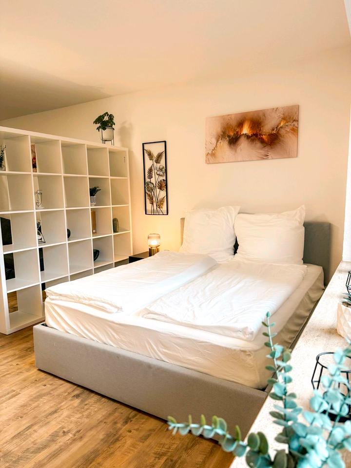 Vollmöbliertes modernes Studio-Apartment im Westend ab 19.11.2025 zimmer