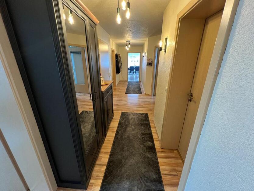 5-Zimmer Wohnung mit EBK in Ammerbuch