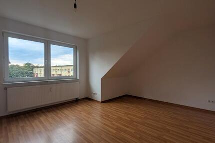 Einladende Dachgeschosswohnung mit Wohlfühlatmosphäre zimmer