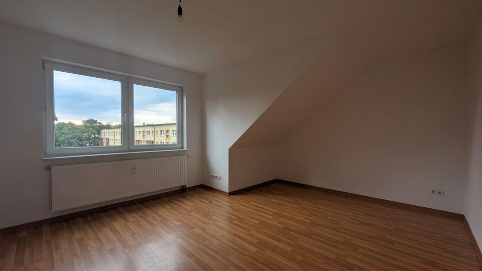 Einladende Dachgeschosswohnung mit Wohlfühlatmosphäre zimmer