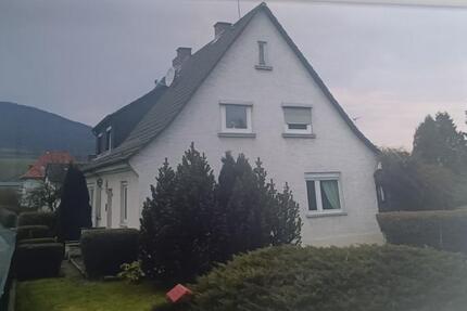 Renovierungsbedürftige 4-Zimmer Wohnung mit Terrasse 4 zimmer