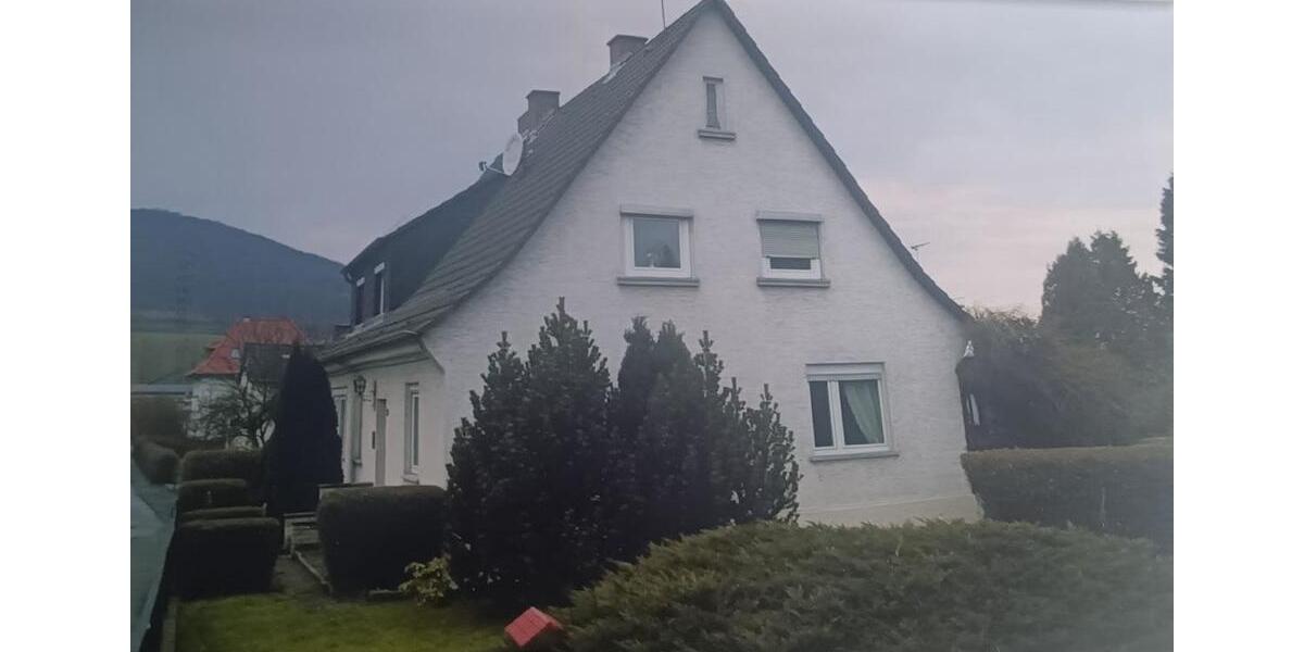 Renovierungsbedürftige 4-Zimmer Wohnung mit Terrasse 4 zimmer