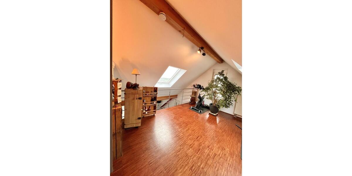 Maisonettenwohnung Gärtringen - 4.5 Zimmer, 118 m&sup2;, 2.150&euro; | Angebot:25894847