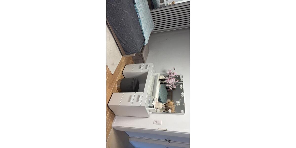 Erdgeschoßwohnung Uhingen - 2 Zimmer, 50 m&sup2;, 960&euro; | Angebot:26047573