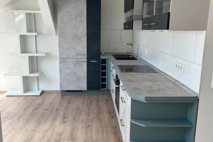 3-Raum-Wohnung im DG zimmer
