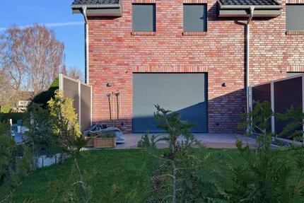 Haus Stockelsdorf - 4 Zimmer, 109 m&sup2;, 2.190&euro; | Angebot:24245068