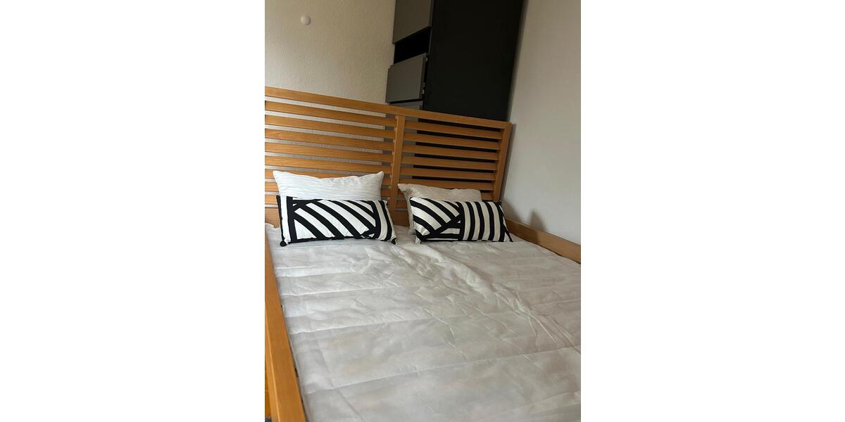 Dachgeschoßwohnung Berlin Steglitz-Zehlendorf - 1 Zimmer, 30 m&sup2;, 620&euro; | Angebot:25993607
