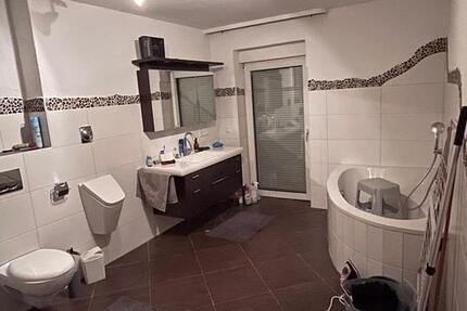 Renovierte Wohnung mit Balkon in Edertal-Wellen 4 zimmer