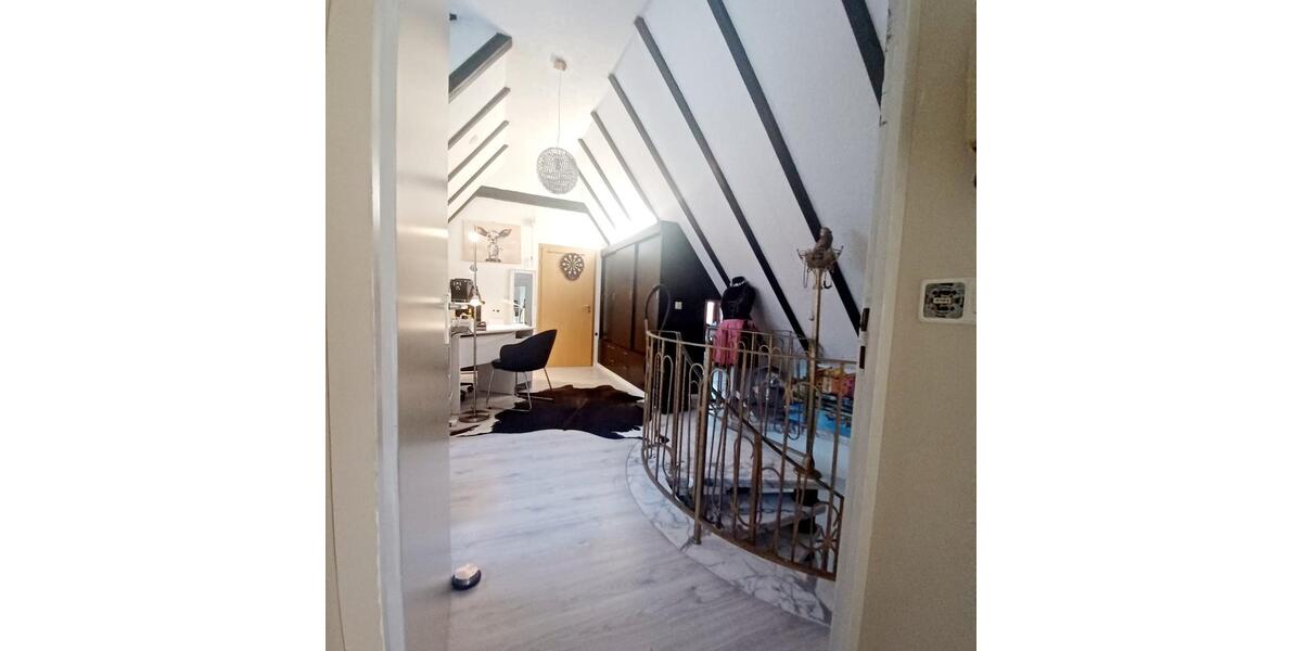 Erdgeschoßwohnung Kandel - 7 Zimmer, 125 m&sup2;, 1.375&euro; | Angebot:24688449