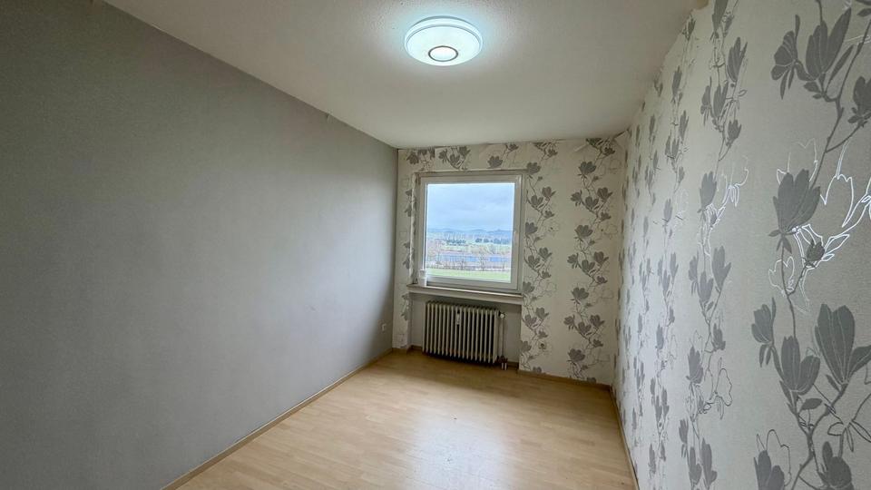 Etagenwohnung Felsberg - 4 Zimmer, 74 m&sup2;, 475&euro; | Angebot:24508143