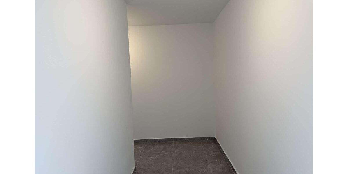 Doppelhaushälfte Uchte - 6 Zimmer, 178 m&sup2;, 1.400&euro; | Angebot:26255584