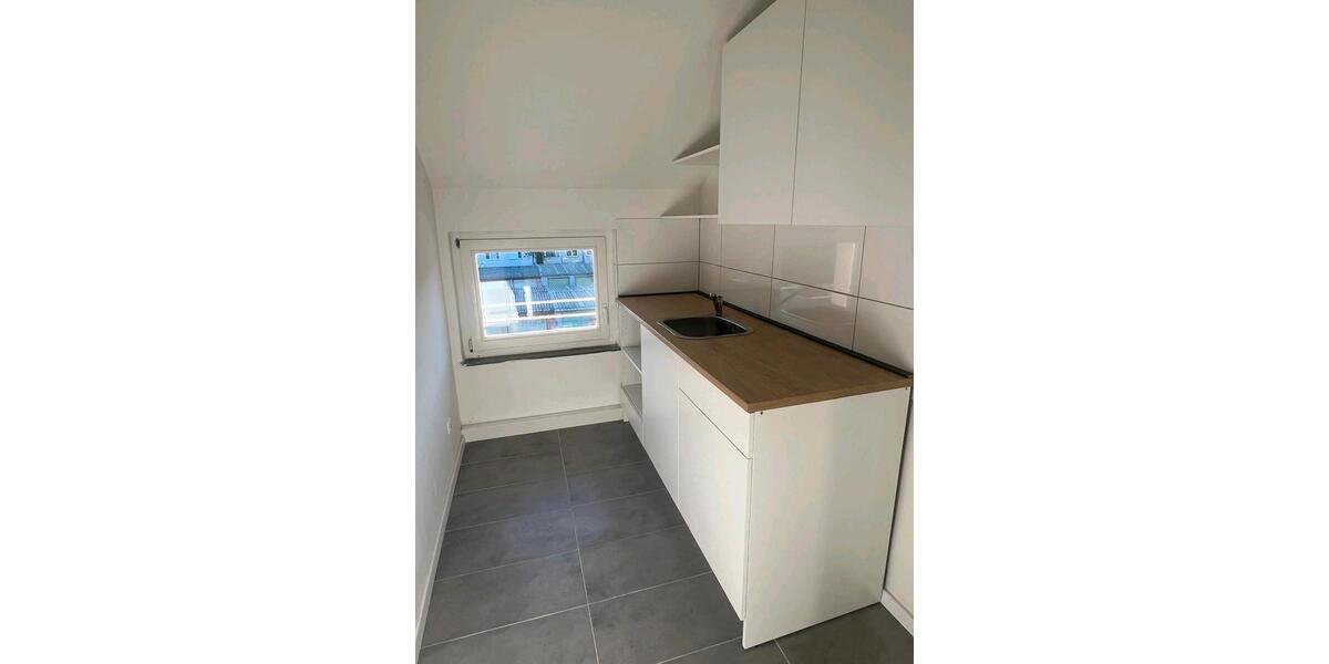 Dachgeschoßwohnung Duisburg Duisburg-Mitte - 2 Zimmer, 37 m&sup2;, 425&euro; | Angebot:26481166