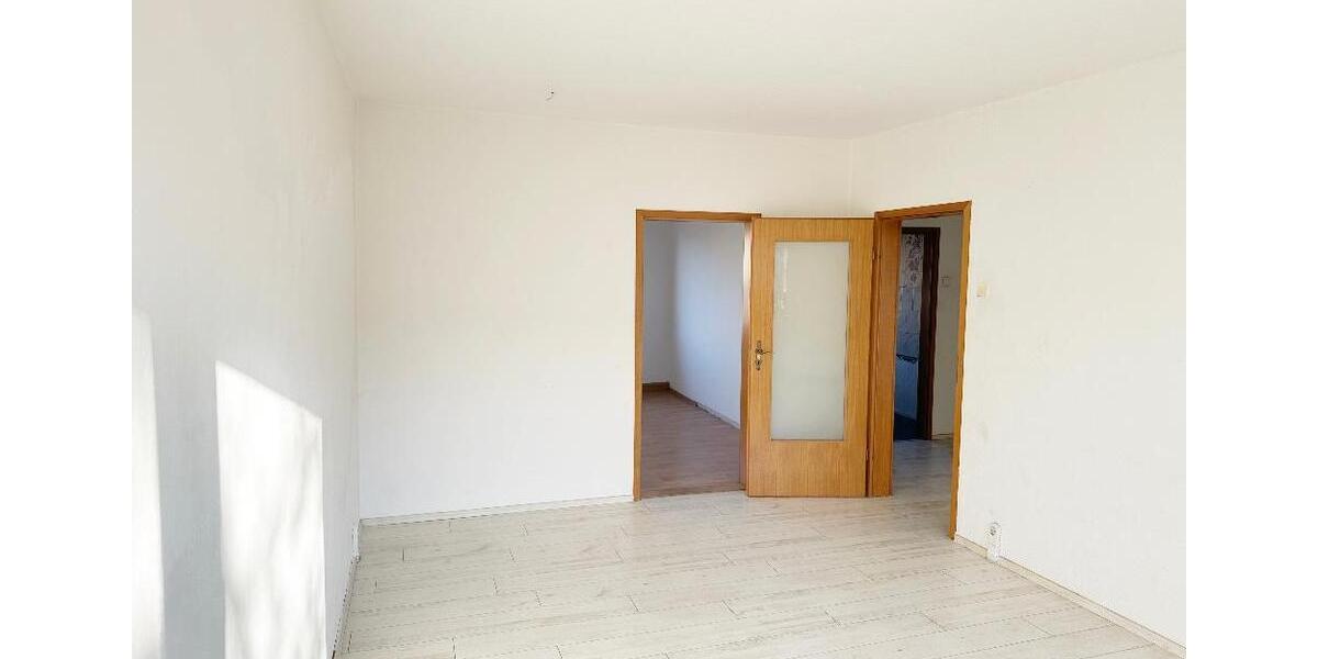 Etagenwohnung Zeithain - 3 Zimmer, 57 m&sup2;, 320&euro; | Angebot:25979091