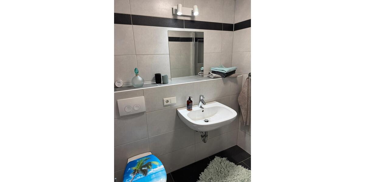 Hochparterre Schwarzenfeld - 1 Zimmer, 40&euro; | Angebot:23596358