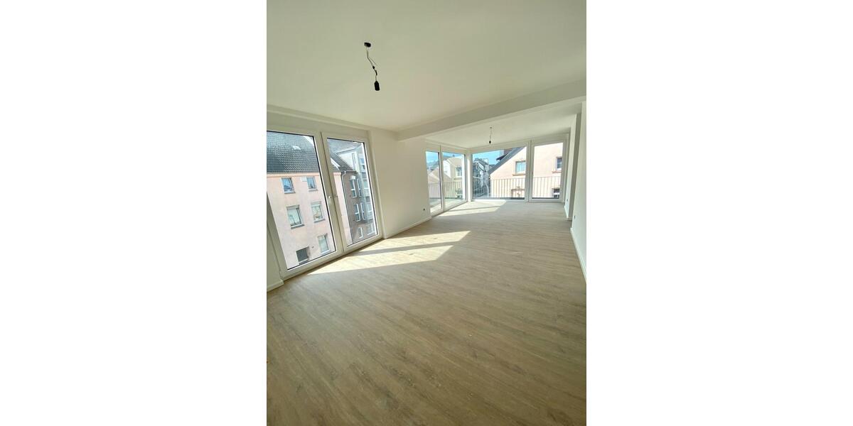 Etagenwohnung Siegburg - 4 Zimmer, 134 m&sup2;, 1.876&euro; | Angebot:26532690