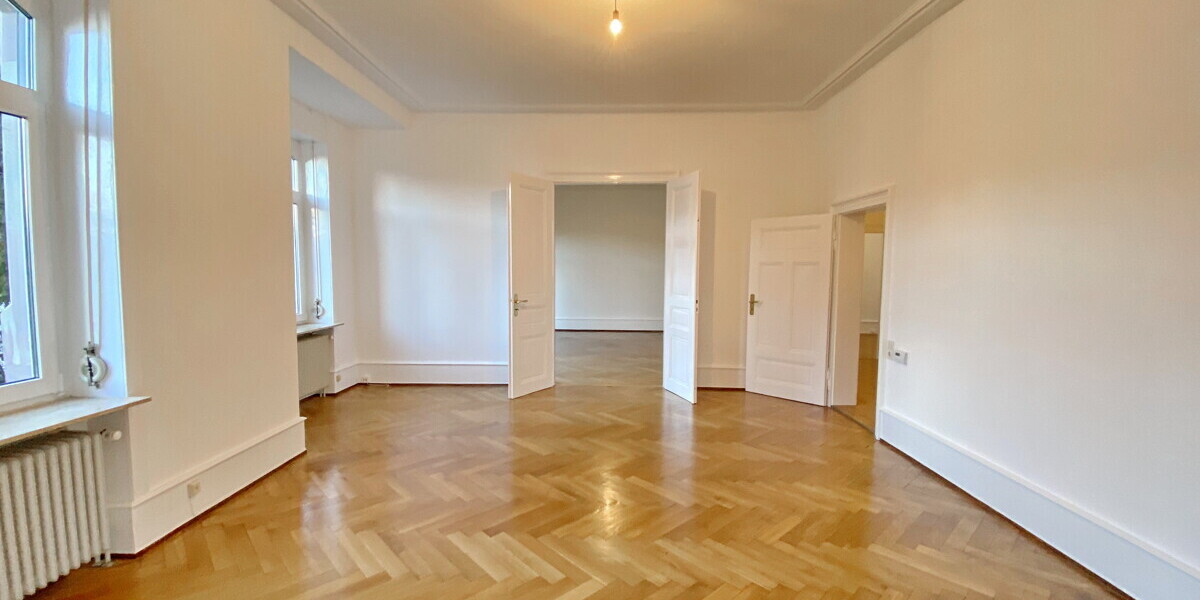 Aufwändig renovierte Altbauwohnung in prachtvollem Jugendstilgebäude - 4- Baden-Baden Baden | Angebot:26144232