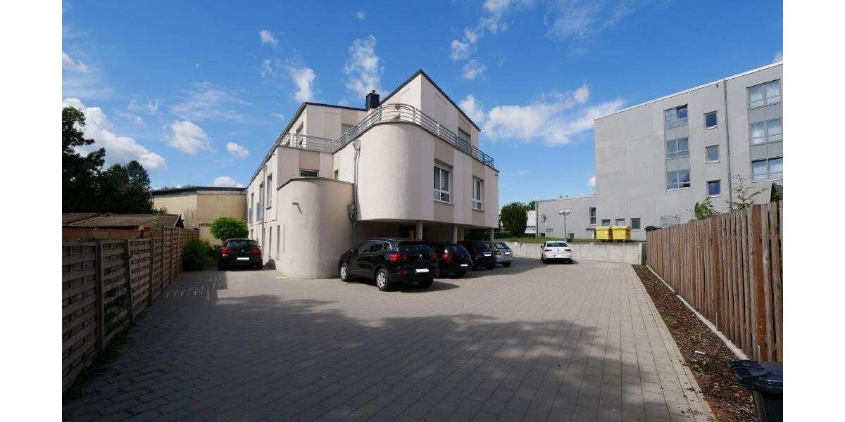 Etagenwohnung Coburg Ketschendorf - 2 Zimmer, 95 m&sup2;, 880&euro; | Angebot:25897943