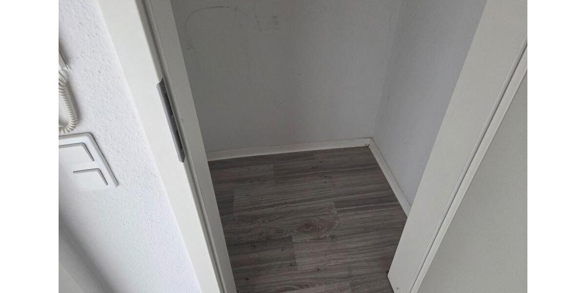 Etagenwohnung Werdohl - 2 Zimmer, 64 m&sup2;, 321&euro; | Angebot:24701009
