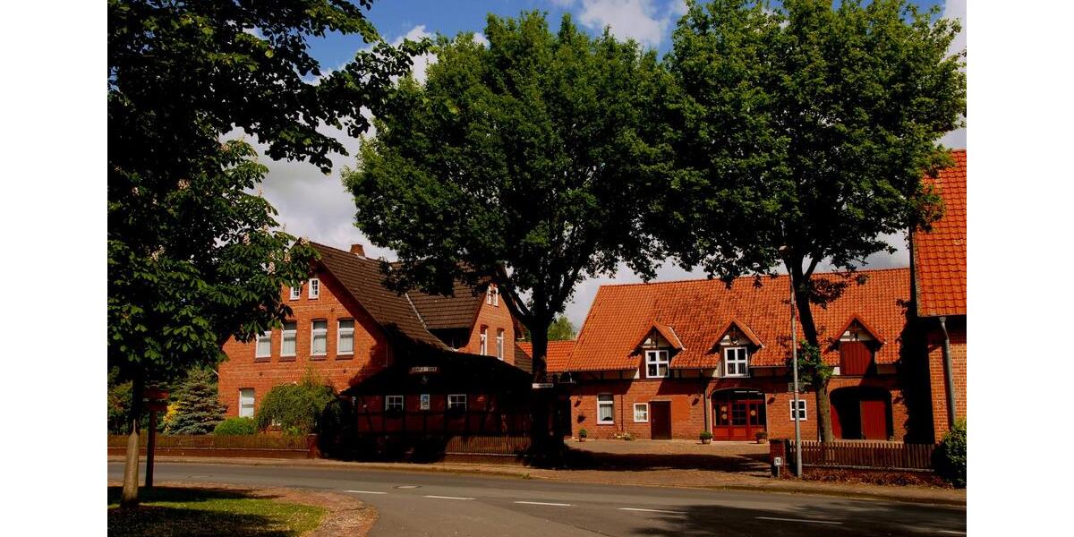 2-Zi-Whg. m.Haus-WG-CharakterAuch f. Pferdebesitzer interessant 2 zimmer