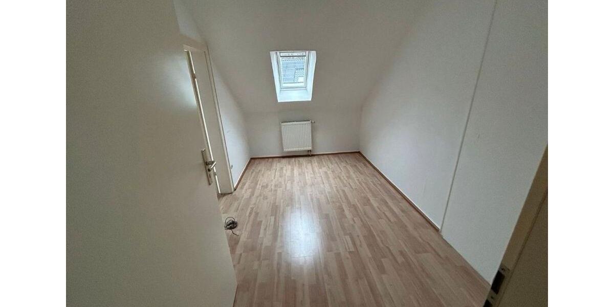 Dachgeschoßwohnung Herford Falkendiek - 3 Zimmer, 75 m&sup2;, 630&euro; | Angebot:26311871