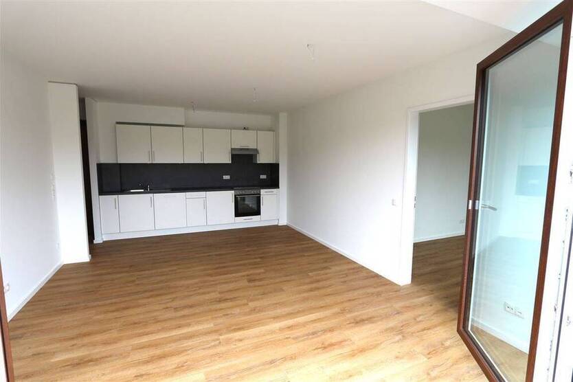 Wohnen im Neubau - Schöne 4-Zimmer-Wohnung mit großem Balkon