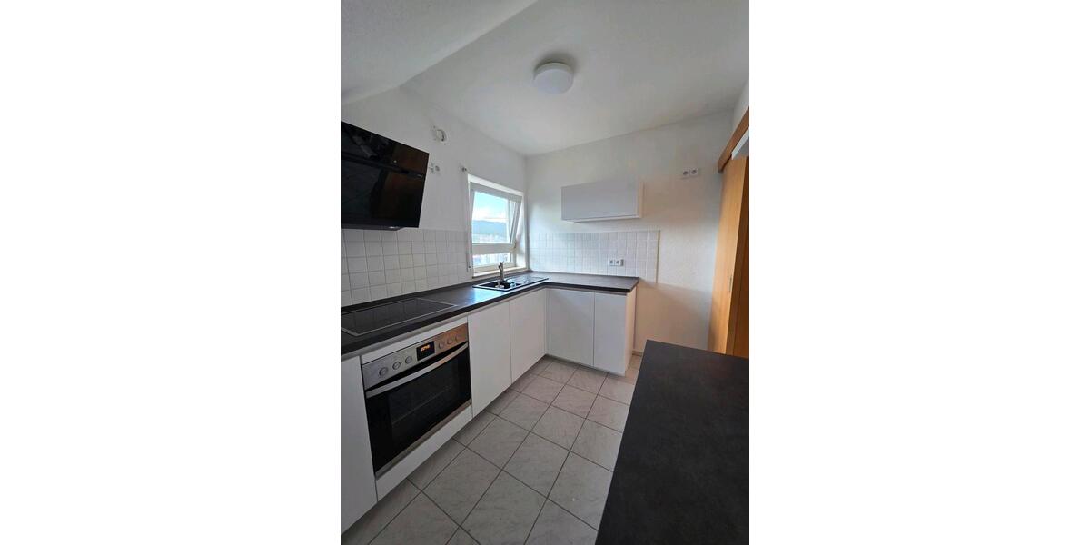 Dachgeschoßwohnung Miltenberg - 3 Zimmer, 62 m&sup2;, 950&euro; | Angebot:26615821