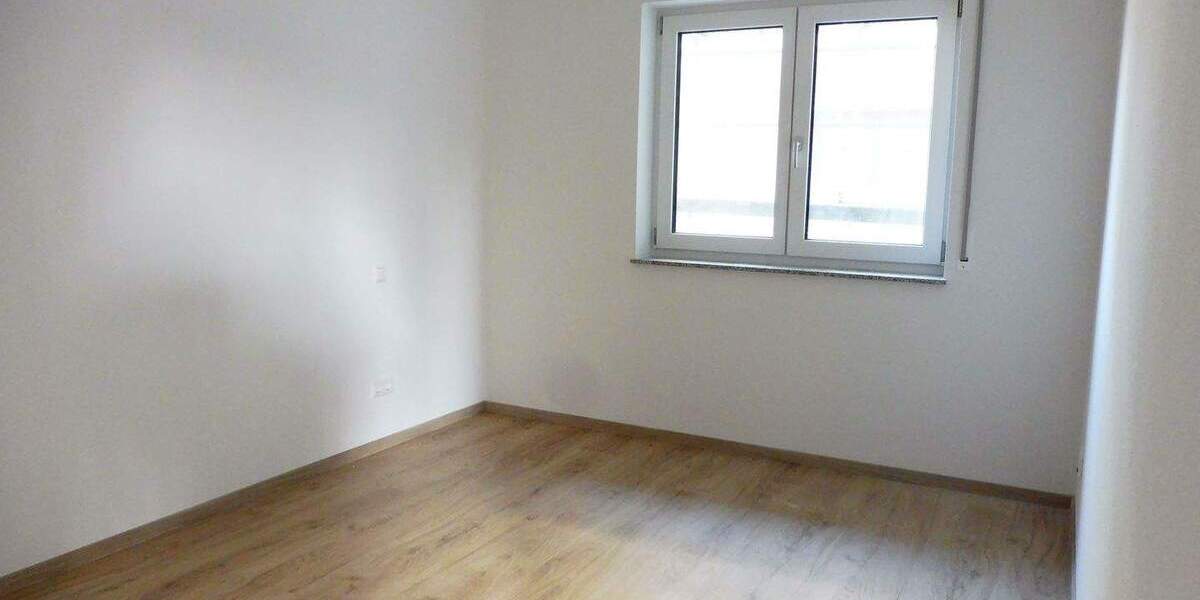 Etagenwohnung Uhldingen-Mühlhofen Oberuhldingen - 4 Zimmer, 90 m&sup2;, 1.350&euro; | Angebot:25690365
