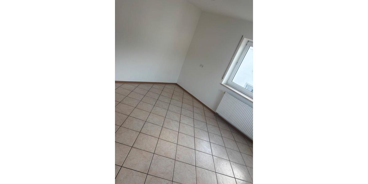 Etagenwohnung Donaueschingen - 3 Zimmer, 100 m&sup2;, 700&euro; | Angebot:26701947