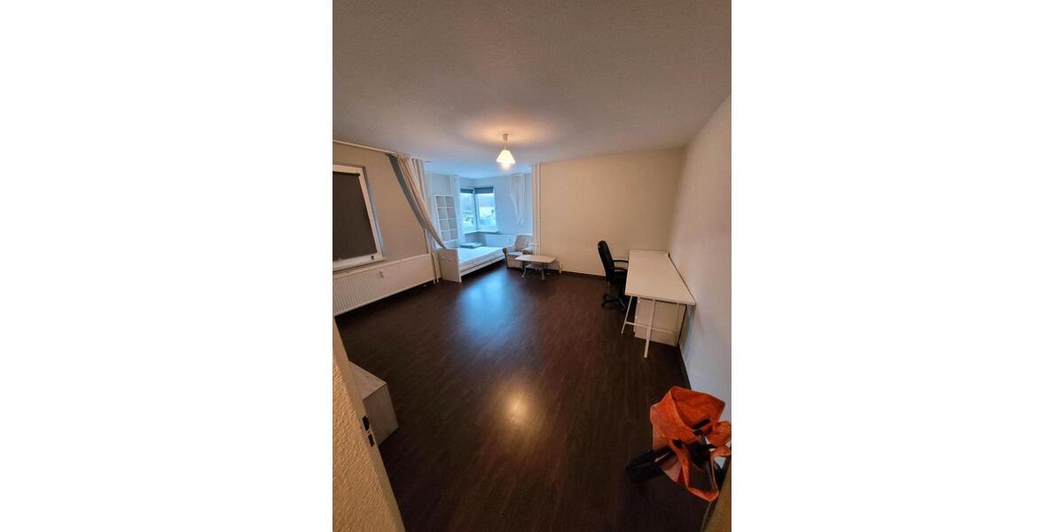 Hochparterre Neubrandenburg - 1 Zimmer, 48 m&sup2;, 360&euro; | Angebot:26464942