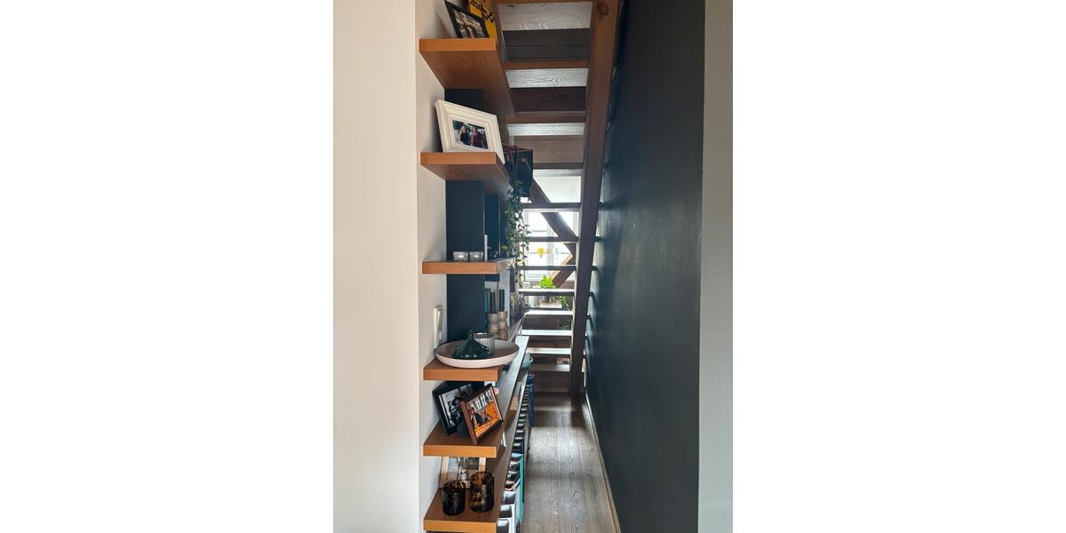 Dachgeschoßwohnung Straubing - 1 Zimmer, 106 m&sup2;, 1.600&euro; | Angebot:26252427