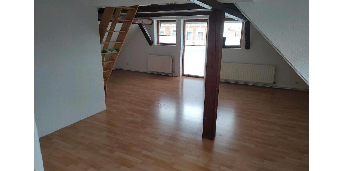 Dachgeschoßwohnung Schöningen - 3 Zimmer, 65 m&sup2;, 390&euro; | Angebot:26135157