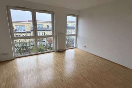 Wohnung zum Mieten in Hannover 1.140 € 113.96 m² 3 zimmer