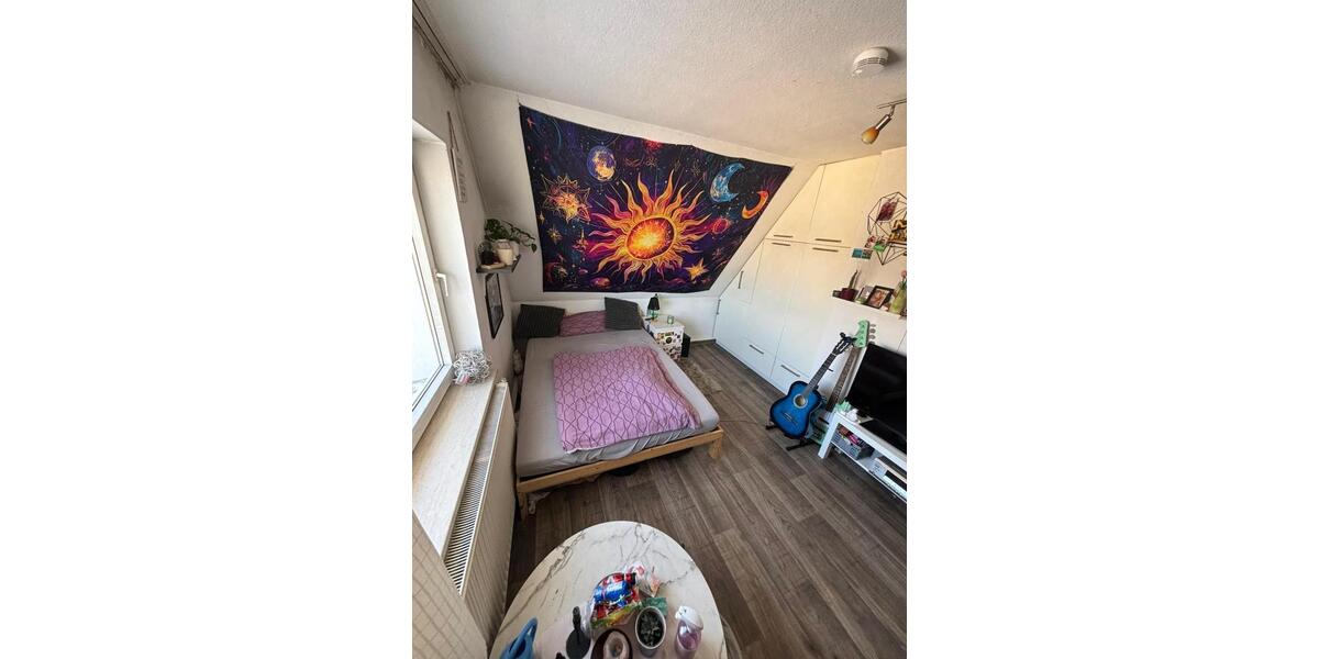 Dachgeschoßwohnung Bünde - 1.5 Zimmer, 33 m&sup2;, 330&euro; | Angebot:24804556