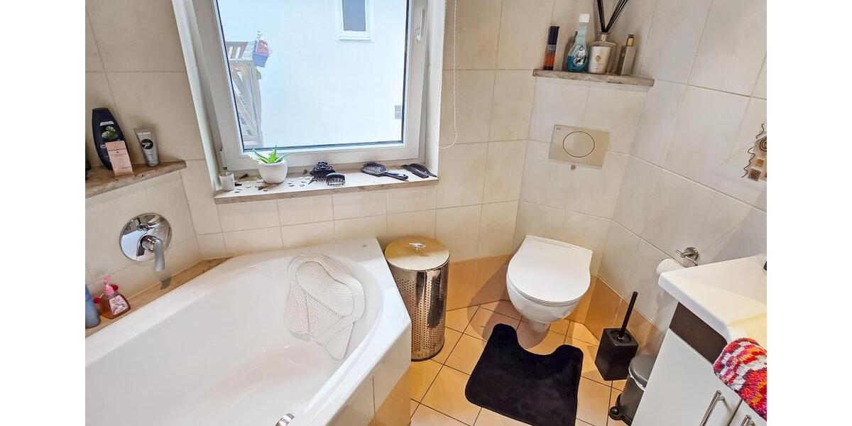 Geräumige Wohnung mit Balkon & EBK (A1653) 4 zimmer